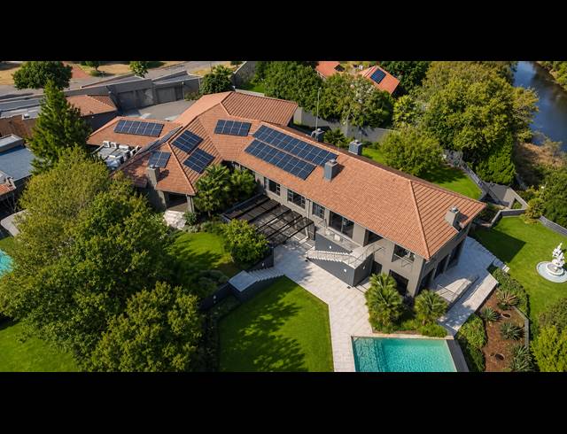 5 BEDROOM HOUSE FOR SALE IN THREE RIVERS EAST